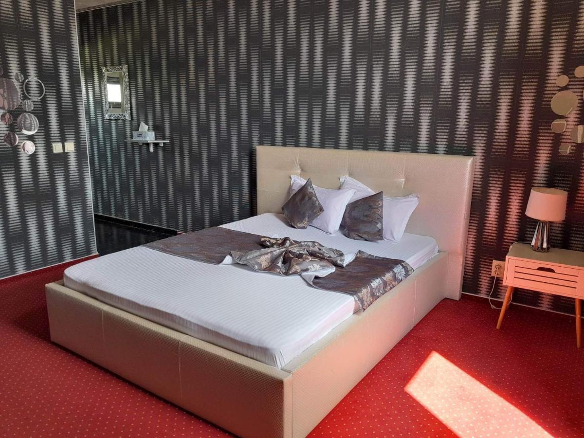 Militari Residence Hotel Chiajna Dış mekan fotoğraf
